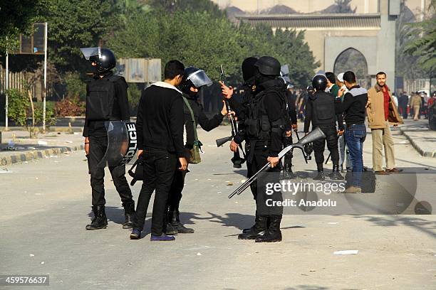 Azhar Security 152 Egyptian Military Academy Stock Photos, High-Res Pictures, and ...