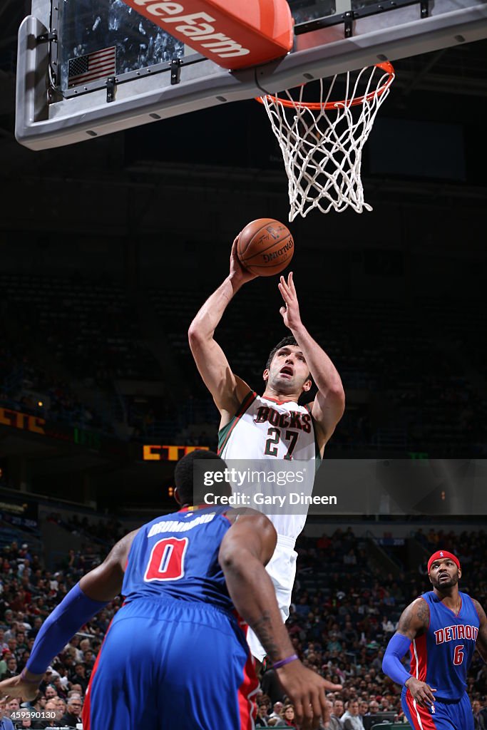 Detroit Pistons v Milwaukee Bucks