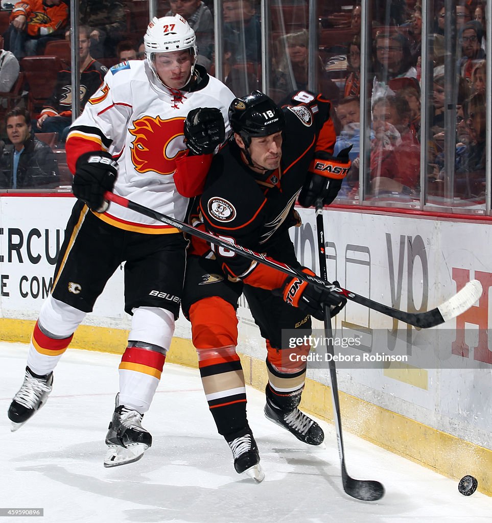 Calgary Flames v Anaheim Ducks