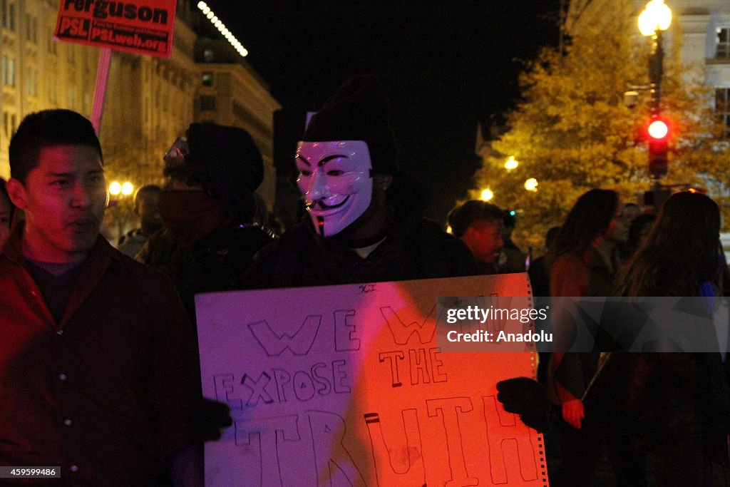 Protests at second night after Ferguson Grand Jury decision in Washington