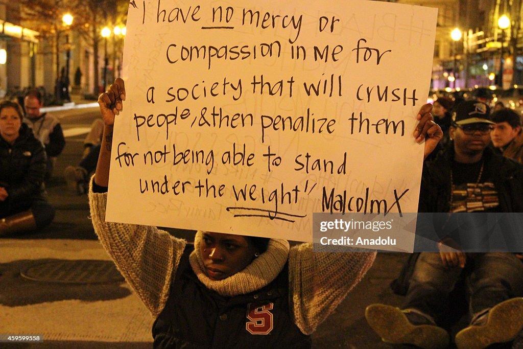 Protests at second night after Ferguson Grand Jury decision in Washington