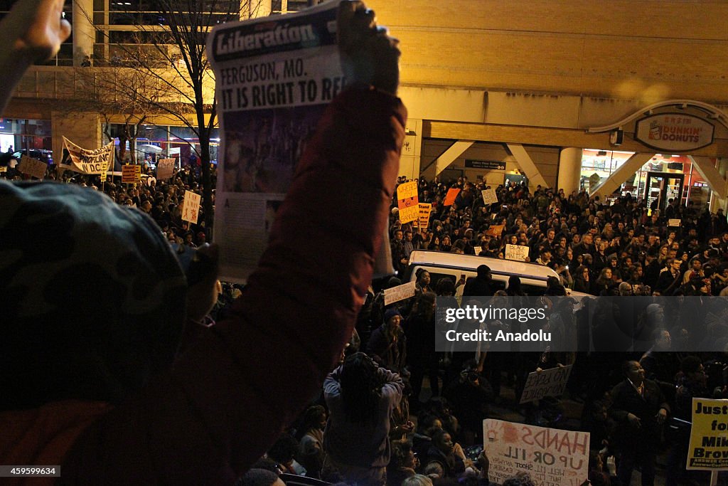 Protests at second night after Ferguson Grand Jury decision in Washington