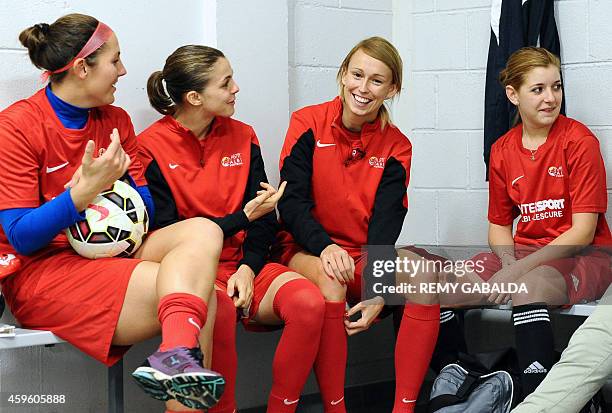 97 Robin Roche Stock Photos, High-Res Pictures, and Images - Getty Images