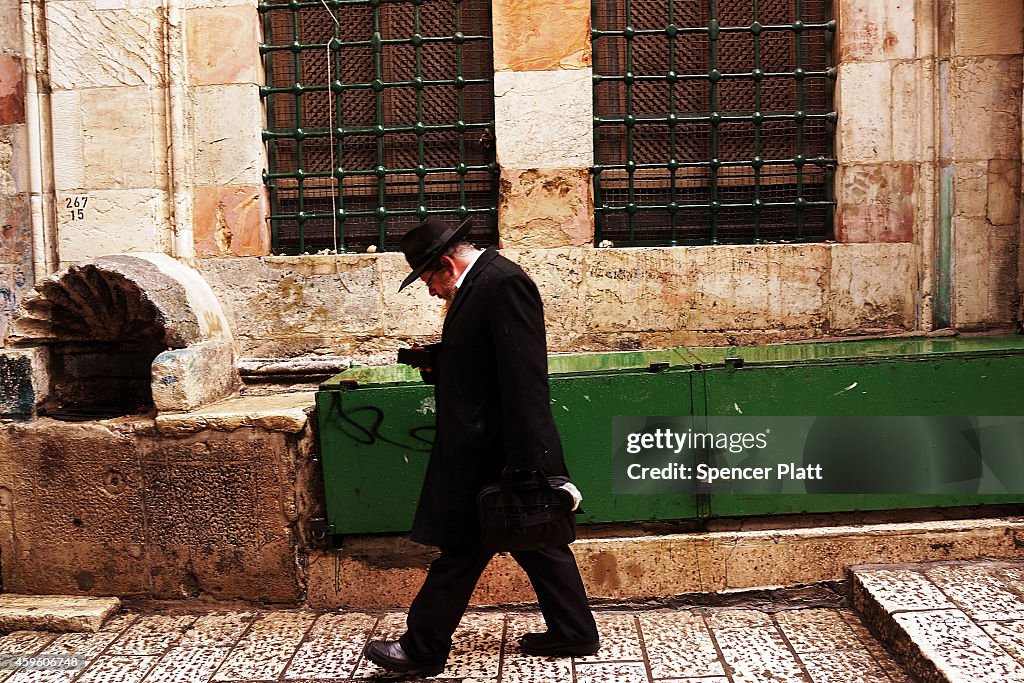 Jerusalem: Tensions And Rituals In A Divided City