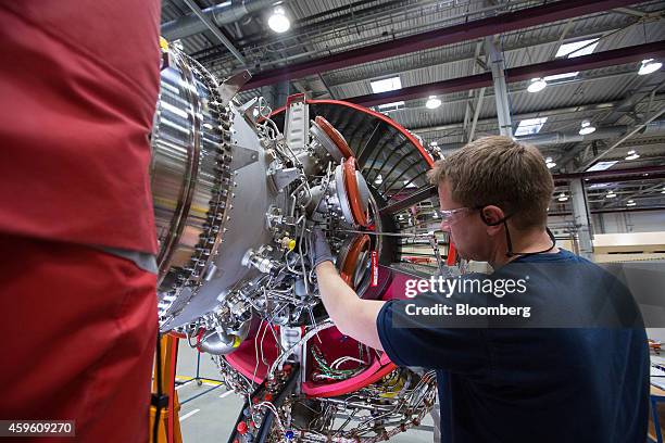 V2533 Engine 110 V2500 Engine Photos & High Res Pictures - Getty Images