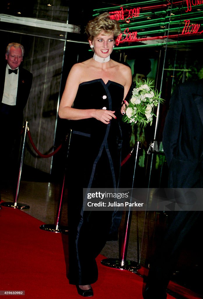 Diana, Princess of Wales attends The Premiere of 1492 in London's West End