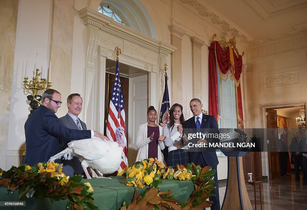 US-POLITICS-THANKSGIVING-TURKEY PARDON-