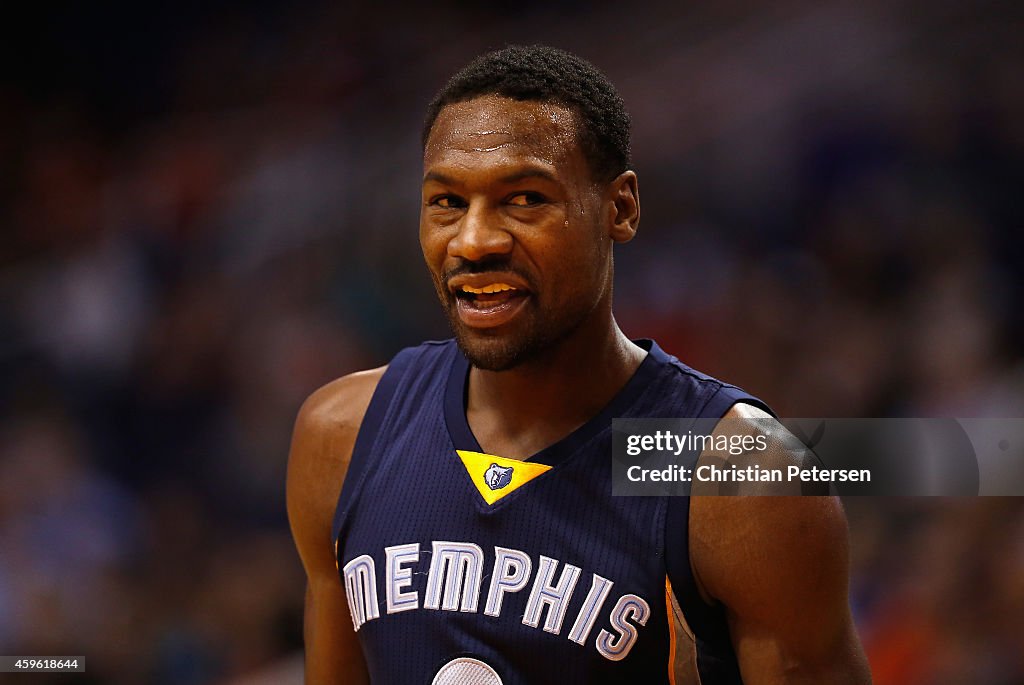 Memphis Grizzlies v Phoenix Suns