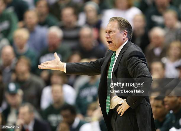 Michigan State Spartans head basketball coach Tom Izzo reacts to a call during the second half of the game against the New Orleans Privateers at the...