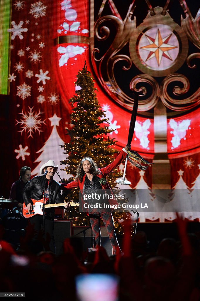 ABC's "CMA Country Christmas" 2014