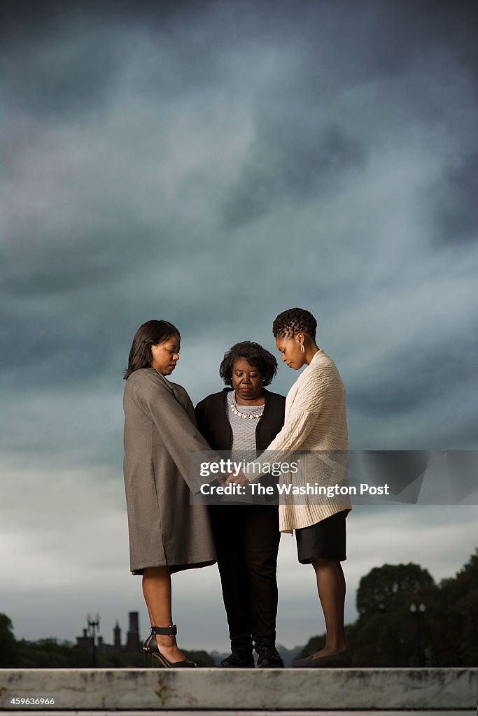 Family Of Miriam Carey Holds Silent Protest At U.S. Capitol