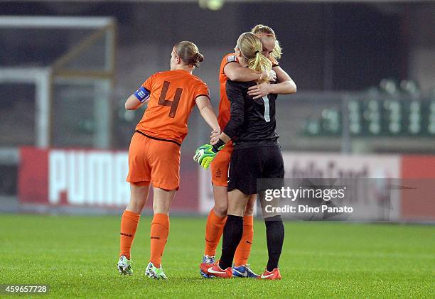 Netherlands players celebrates Miedema's goal during the FIFA Women's World Cup Qualifier match between Italy and Netherlands at Stadio Marc'Antonio...