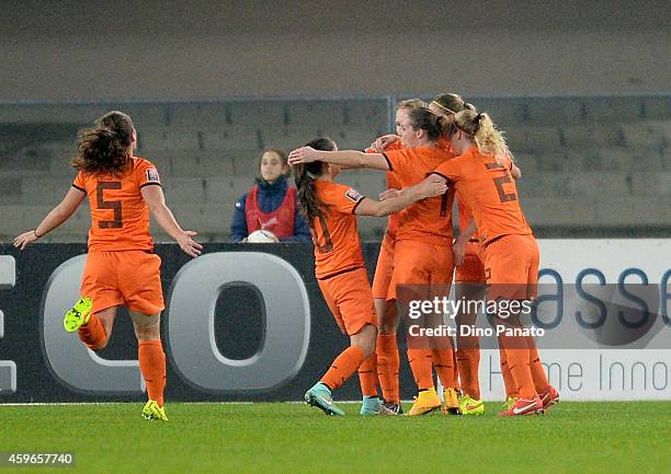 Viviane Miedema of Netherlands is mobbed by team mates after scoring the opening goal during the FIFA Women's World Cup Qualifier match between Italy...