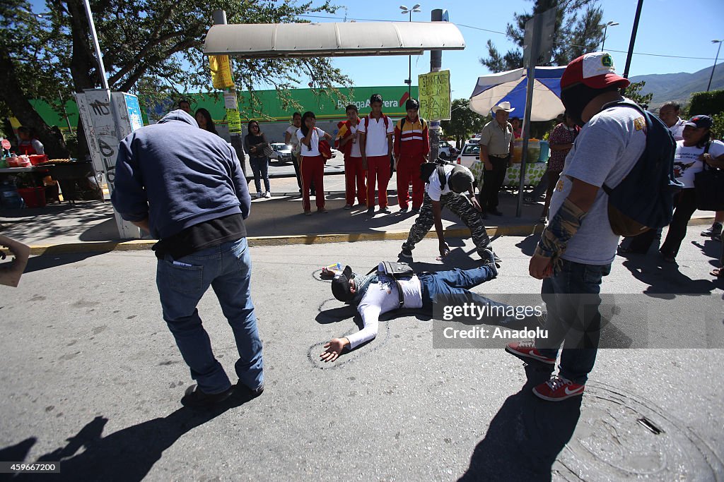 Protest in Mexico for the 43 missing students