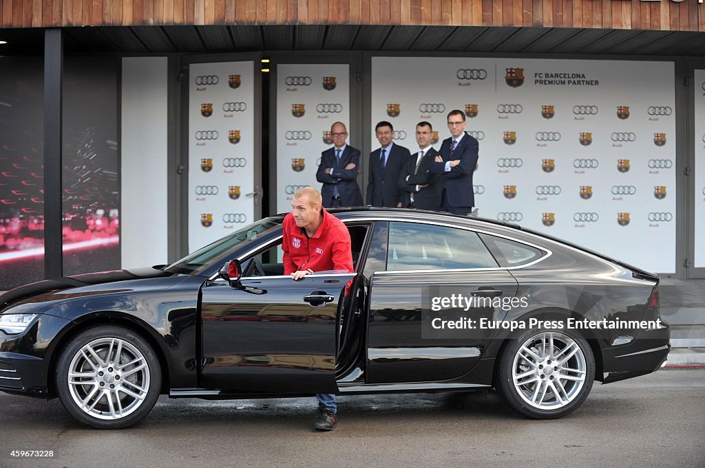 Barcelona Players Receive New Audi Cars in Barcelona