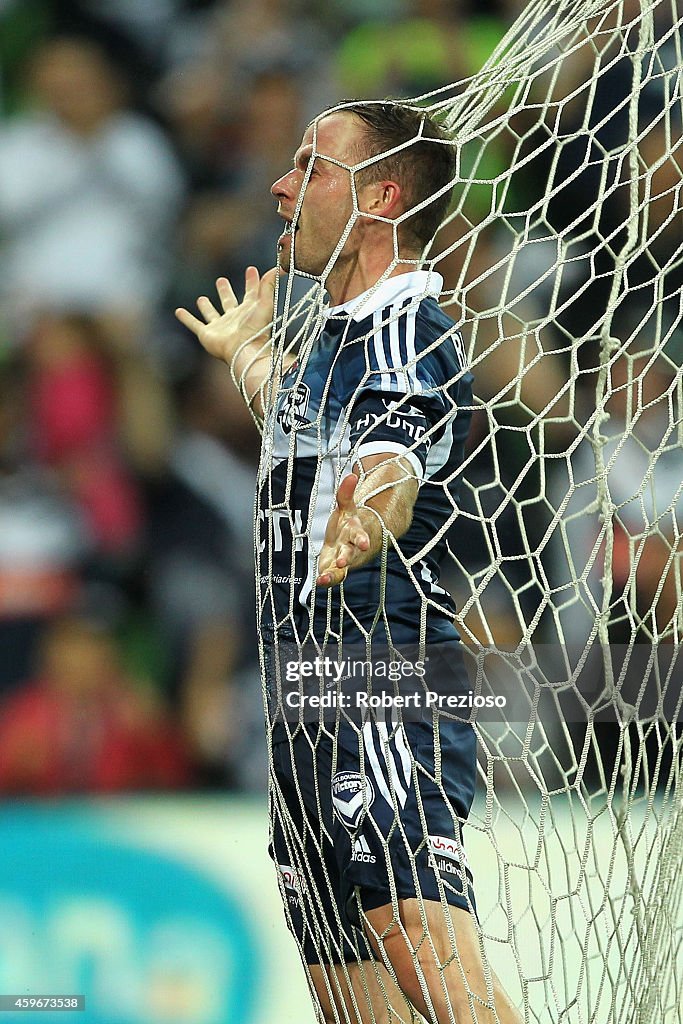 A-League Rd 8 - Melbourne v Adelaide