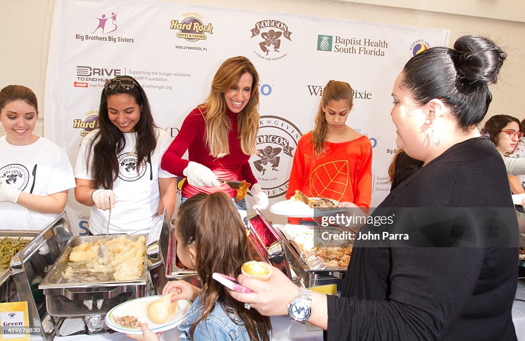 Gloria & Emilio Estefan Host The 7th Annual Thanksgiving Feed a Friend