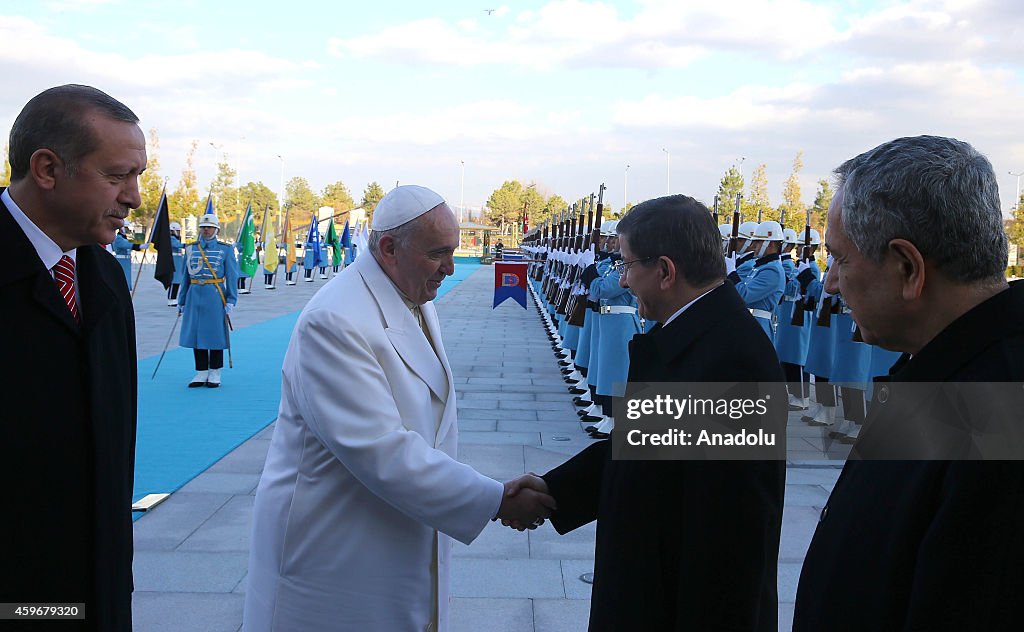 Turkey's President Erdogan receives Pope Francis in Ankara