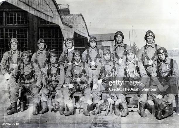 Members of the Special Attack Unit Kinno-tai pose for photographs before the kamikaze attack during the Battle of Leyte Gulf circa 1944 in...