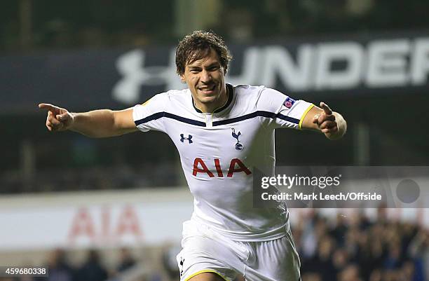 Benjamin Stambouli of Tottenham Hotspur celebrates scoring the winning goal during the UEFA Europa League match between Tottenham Hotspur FC and FK...