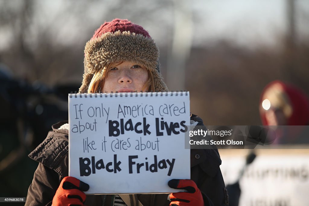 Holiday Shopping Begins In Ferguson As Protests Continue