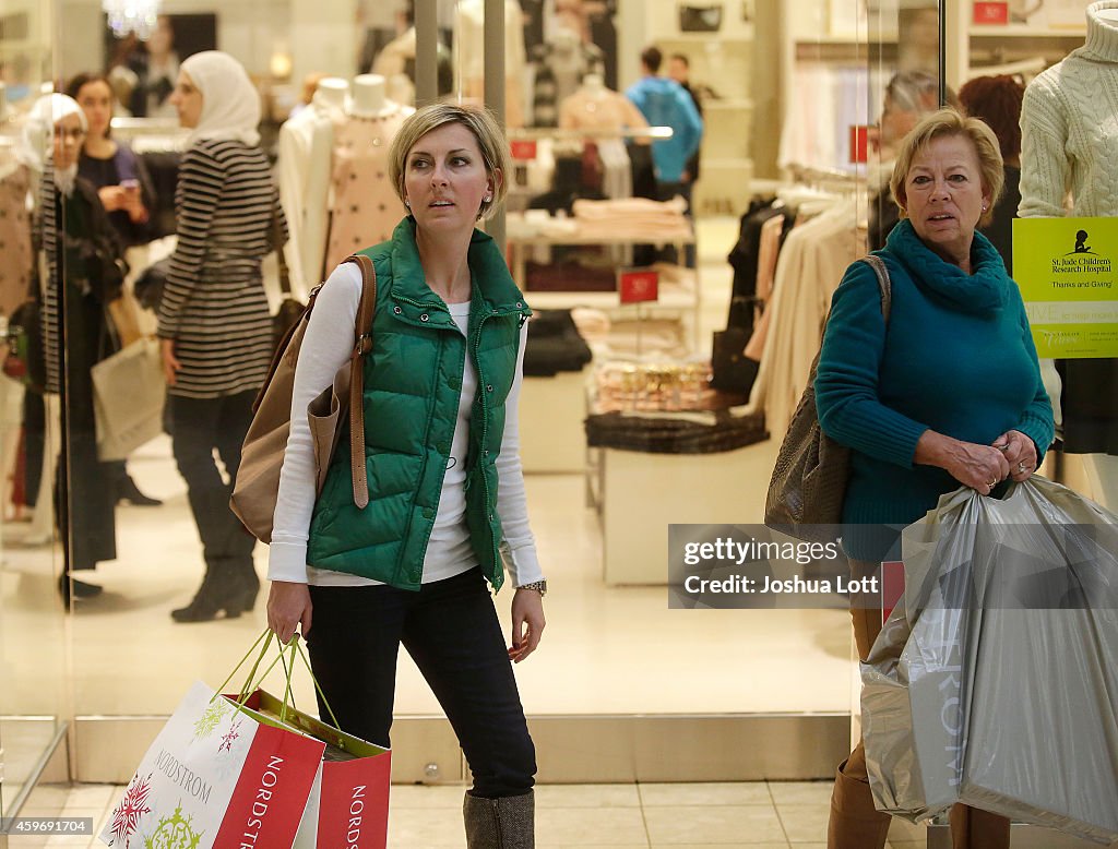 Holiday Shopping Begins In Ferguson As Protests Continue