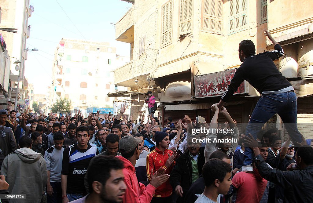 Egyptians hold anti-regime rally following Friday Prayer