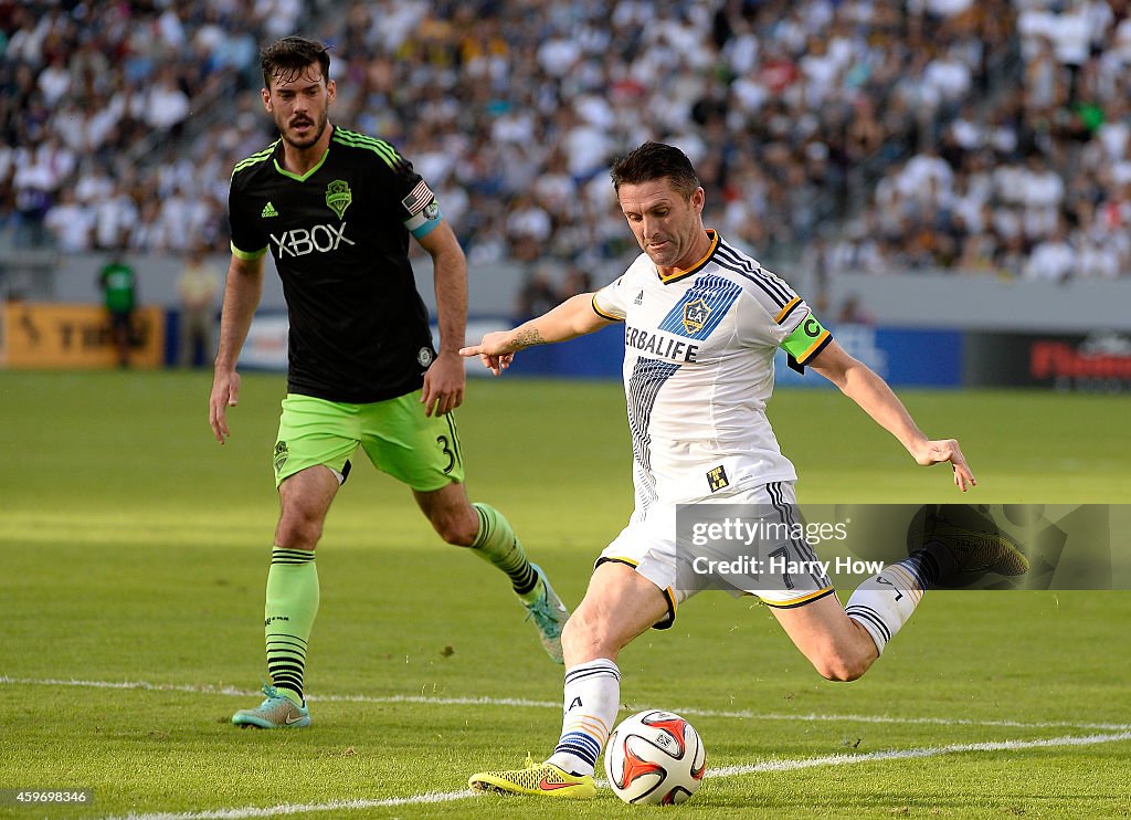 Seattle Sounders v Los Angeles Galaxy - Western Conference Final - Leg 1