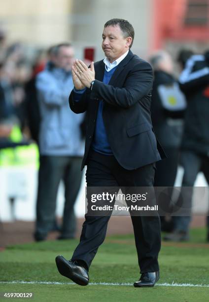 Manager of Nottingham Forest Billy Davies applauds the fans during the Sky Bet Championship match between Nottingham Forest and Leeds United at City...