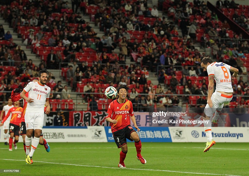 Nagoya Grampus v Omiya Ardija - J.League 2014