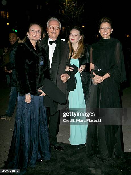 Isabel Beatty Photos and Premium High Res Pictures - Getty Images