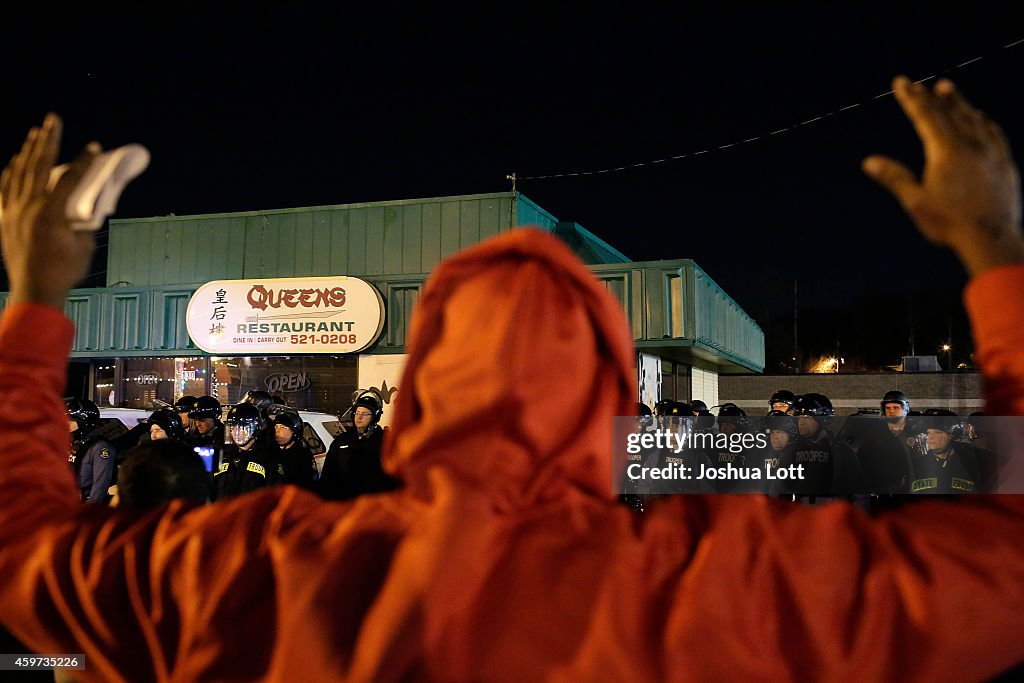 Holiday Shopping Begins In Ferguson As Protests Continue