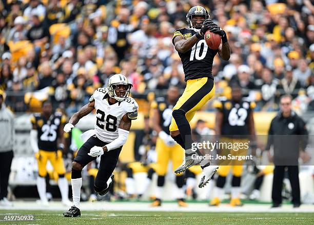 Martavis Bryant of the Pittsburgh Steelers makes a catch in front of Keenan Lewis of the New Orleans Saints during the first quarter at Heinz Field...