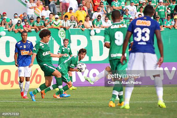 Chapecoense moves the ball against of Cruzeiro during a match between Chapecoense and Cruzeiro for the Brazilian Series A 2014 at Arena Conda Stadium...