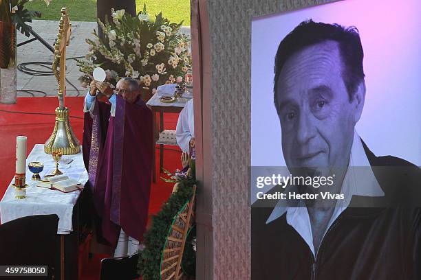 Mass during the memorial service for late Mexican comedian, screenwriter, TV producer, actor and director Roberto Gomez Bolanos at Azteca Stadium on...