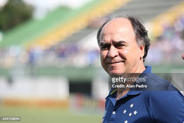 Head coach of Cruzeiro Marcelo Oliveira during a match between Chapecoense and Cruzeiro for the Brazilian Series A 2014 at Arena Conda Stadium on...