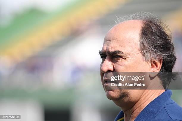 Head coach of Cruzeiro Marcelo Oliveira during a match between Chapecoense and Cruzeiro for the Brazilian Series A 2014 at Arena Conda Stadium on...