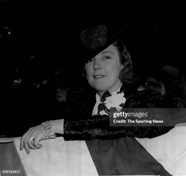 Mrs. Eleanor Gehrig wife of New York Yankees Hall of Fame player Lou Gehrig looks on circa 1936 at Yankee Stadium in the Bronx borough of New York...
