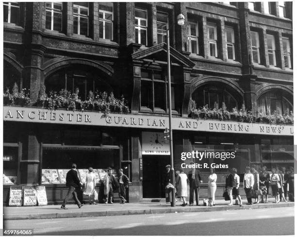 Manchester Herald 457 Manchester Guardian Photos & High Res Pictures - Getty Images