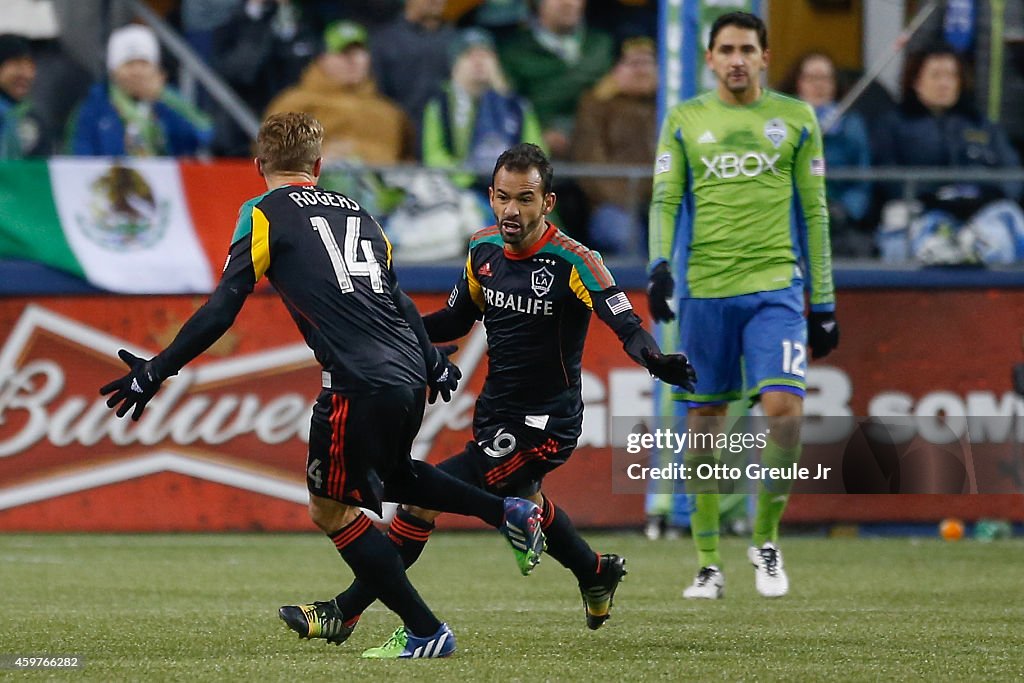 Los Angeles Galaxy v Seattle Sounders - Western Conference Final - Leg 2