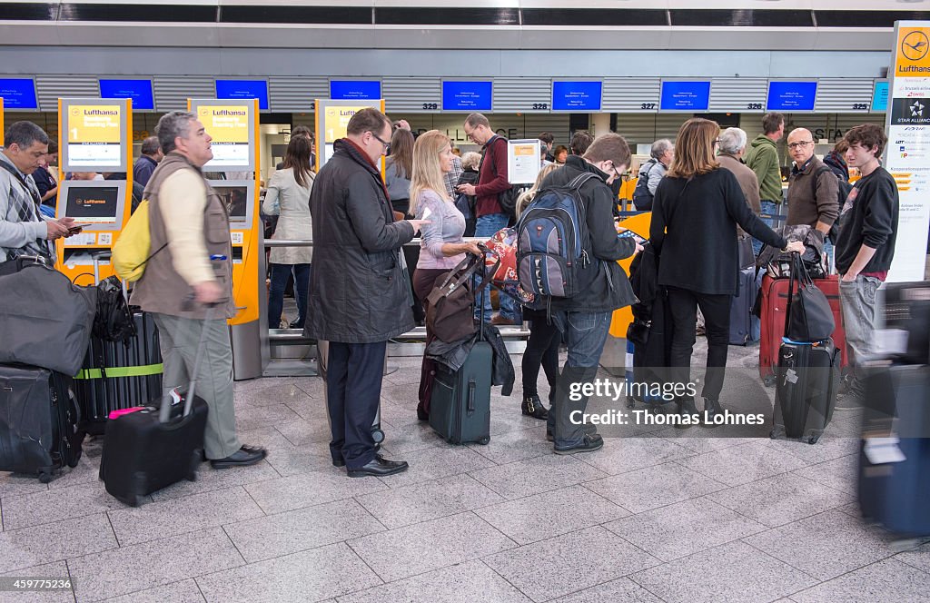 Lufthansa Pilots Launch Strike, 1,350 Fights Cancelled