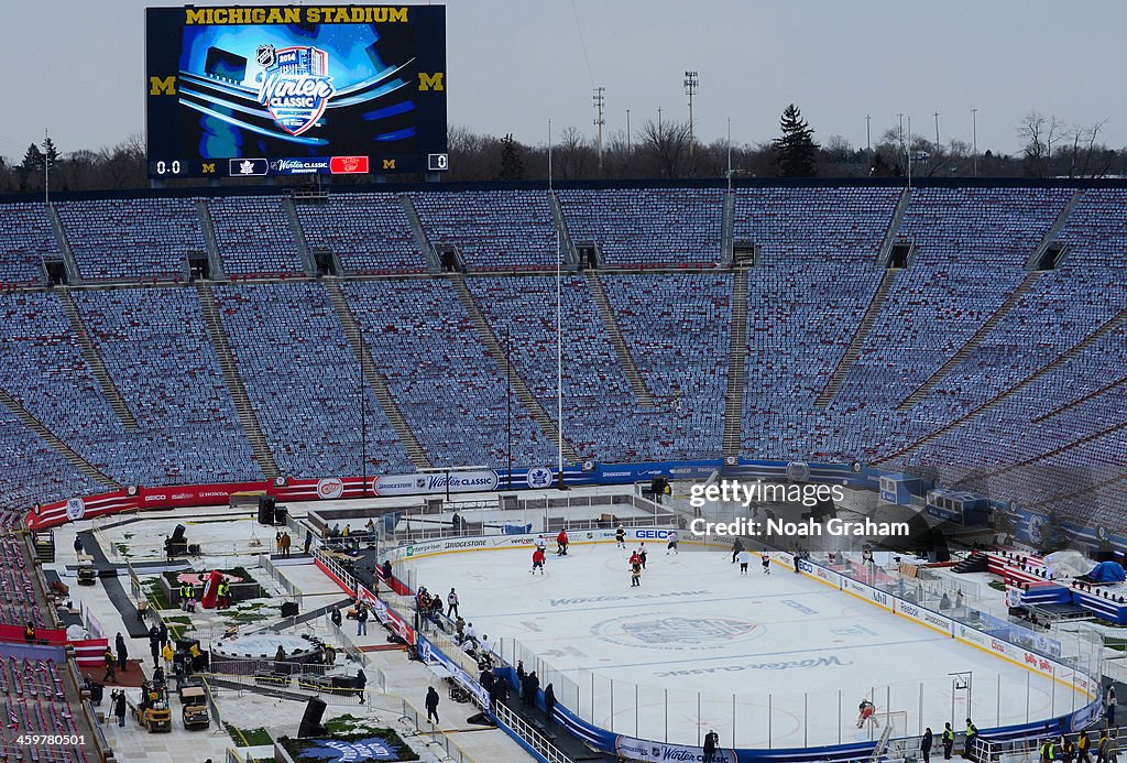 2014 Bridgestone NHL Winter Classic Rink Build Out