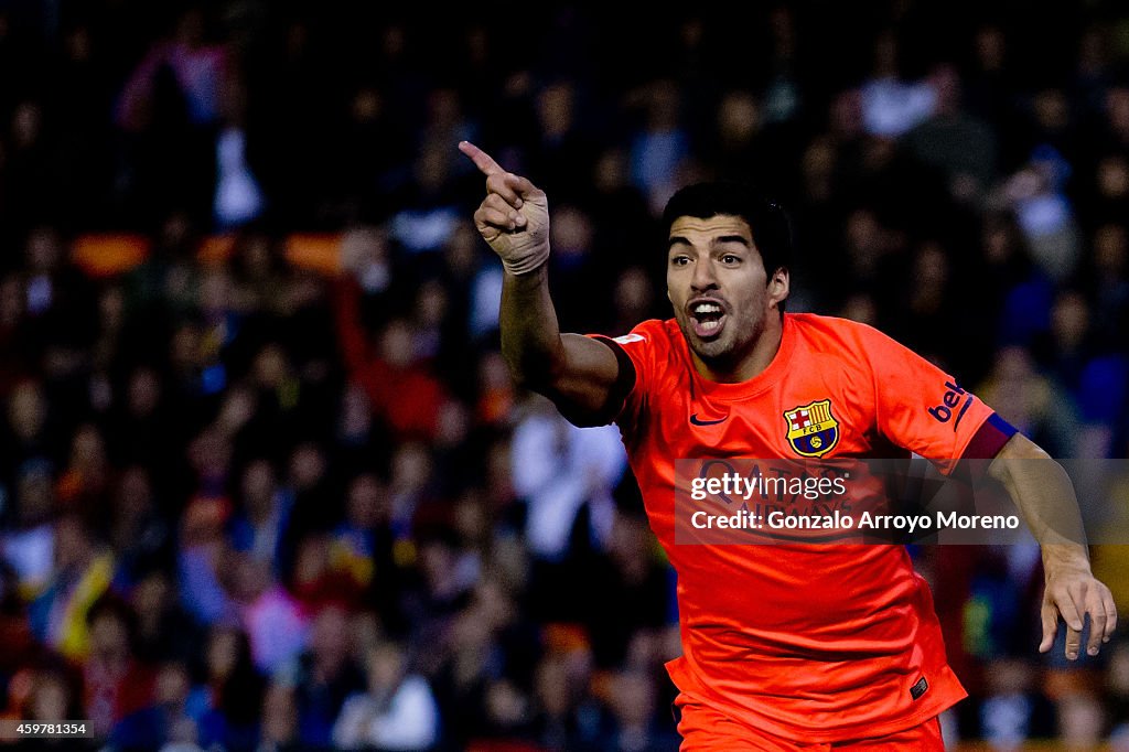 Valencia CF v FC Barcelona - La Liga