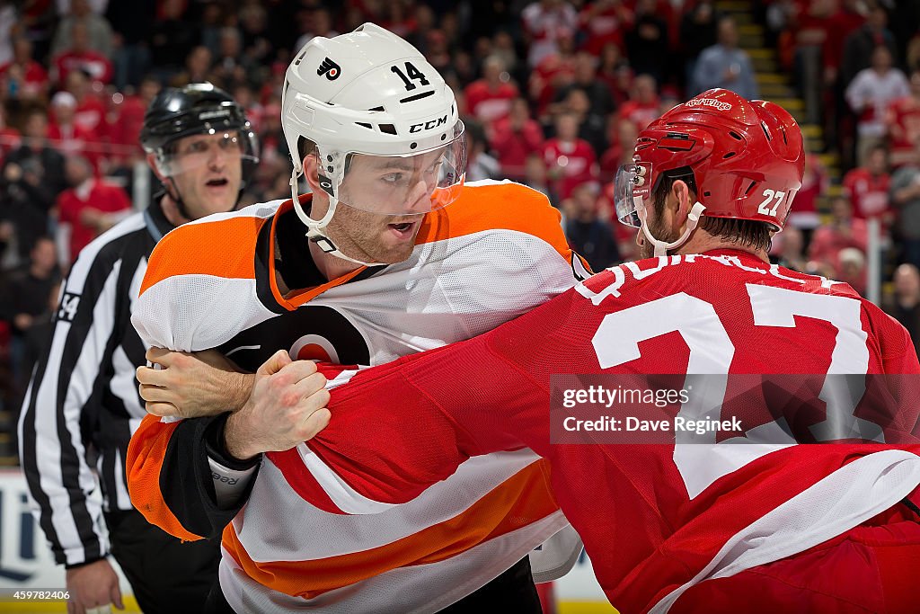 Philadelphia Flyers v Detroit Red Wings