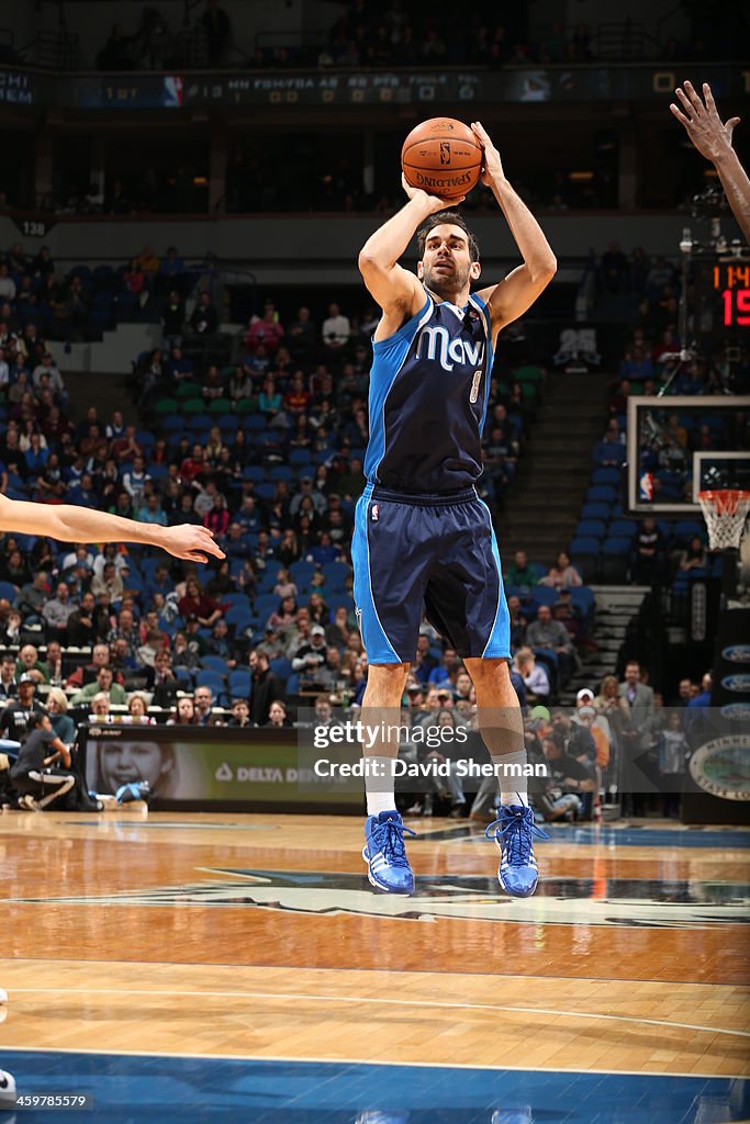 Dallas Mavericks v Minnesota Timberwolves