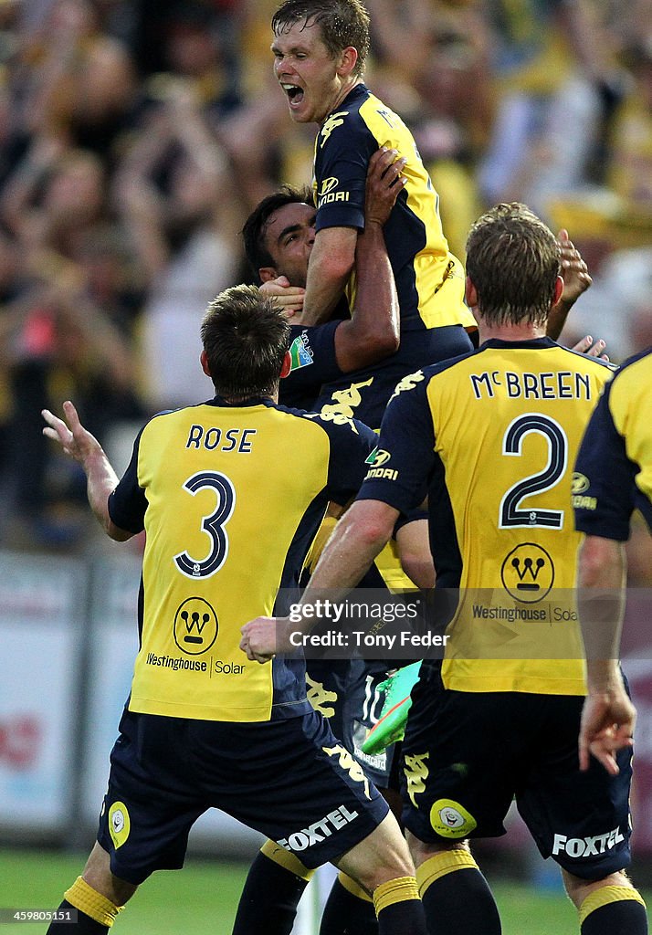 A-League Rd 12 - Central Coast v Perth