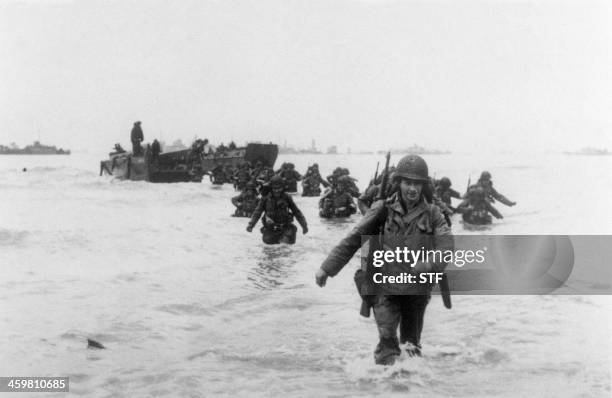 Des renforts américains de la 4ème division d'infanterie débarquent à Utah Beach, sur la côte normande, le 06 juin 1944, lors du débarquement allié...