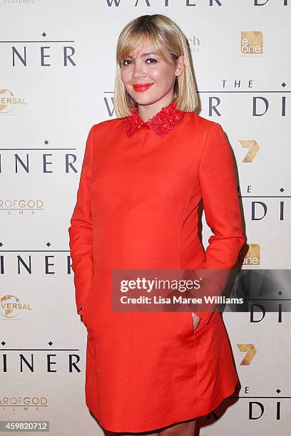 Emma Lung arrives at the World Premier of "The Water Diviner" at the State Theatre on December 2, 2014 in Sydney, Australia.