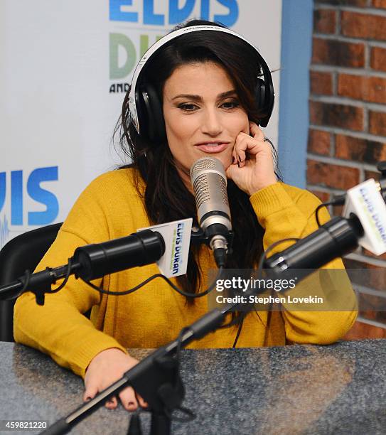 Singer/actress Idina Menzel attends "The Elvis Duran Z100 Morning Show" at Z100 Studio on December 1, 2014 in New York City.