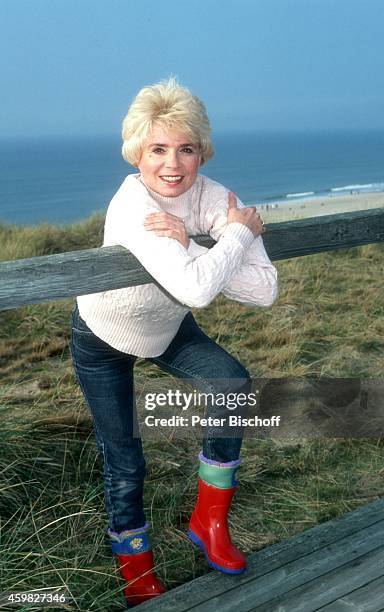 "Ingrid Steeger, Familientreffen am auf Sylt, Deutschland. "